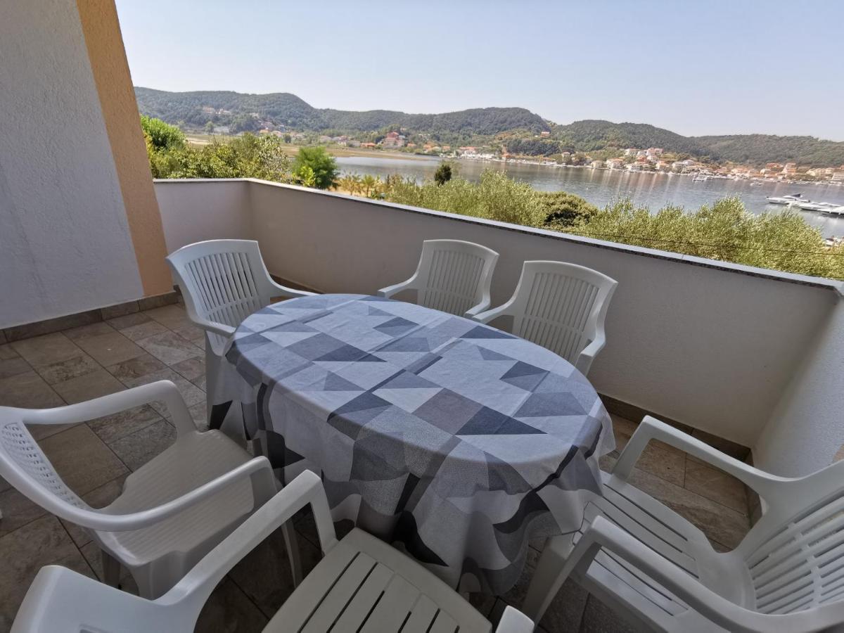 Haus Maro Apartment Supetarska Draga Luaran gambar